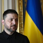 Фото до матеріалу: Ексвійськпрокурор запропонував подвійні податки для українців за кордоном