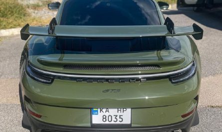 Фото до матеріалу: Nissan встановив власне свято для двигунів V6: чому це важливо для автолюбителів