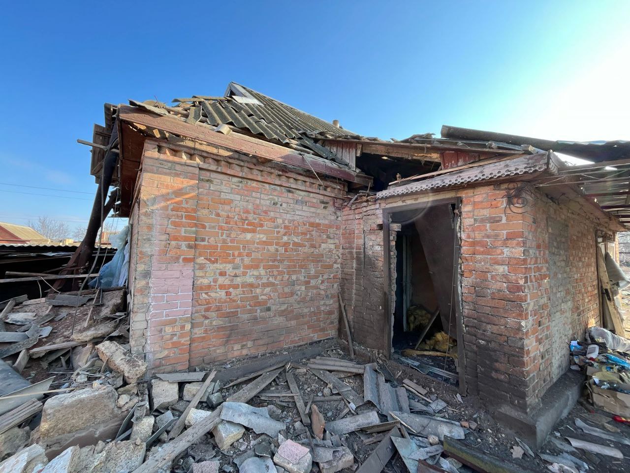 Фото до матеріалу: Нікопольський район зазнав 10 атак російських військ у річницю початку війни