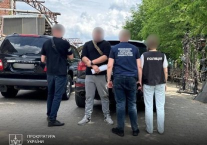 Фото до матеріалу: СЗЧ за 15 тисяч доларів: затримали організаторів масової дезертирської хвилі
