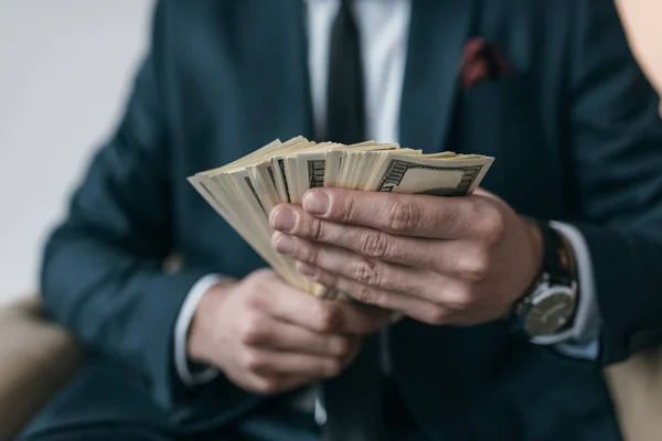 Фото до матеріалу: На Черкащині посадовця підозрюють у заволодінні майже 700 тисячами бюджетних коштів