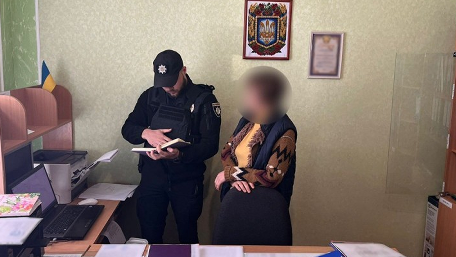 Фото до матеріалу: Експлуатувала підопічних: на Тульчинщині затримали директорку інтернату