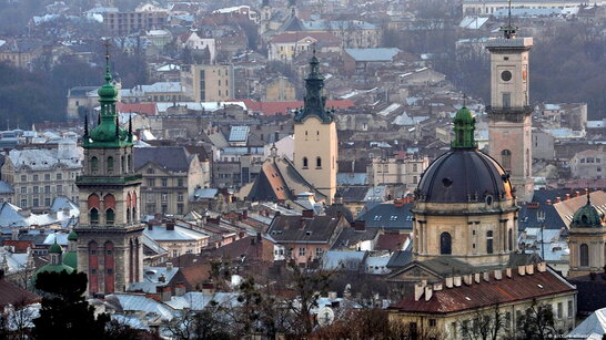 Фото до матеріалу: У центрі Львова ліквідовано нелегальний «масажний» салон: викрито сутенерство та залучення неповнолітньої