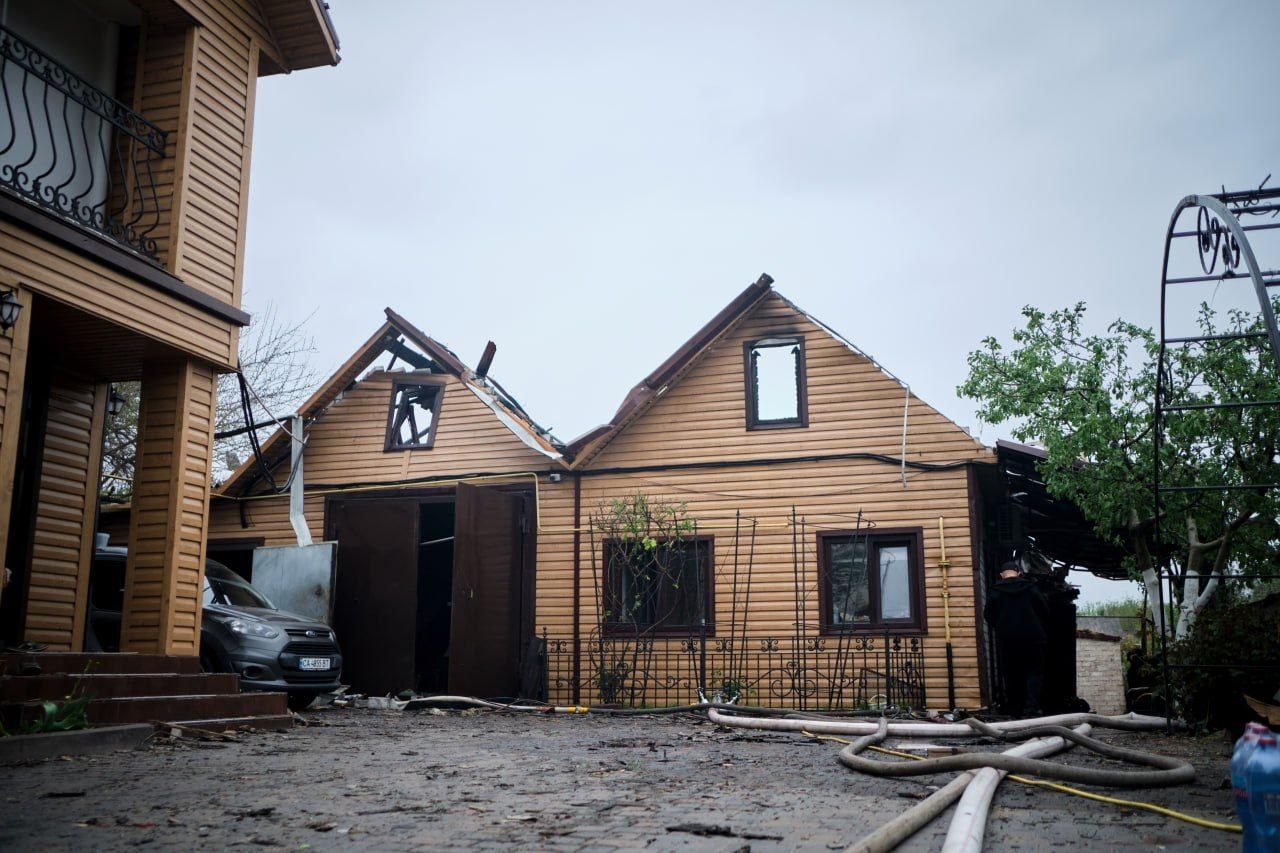 Фото до матеріалу: Росія розпочала масштабну комбіновану атаку на Україну: десятки дронів «Шахед» вночі та вдень