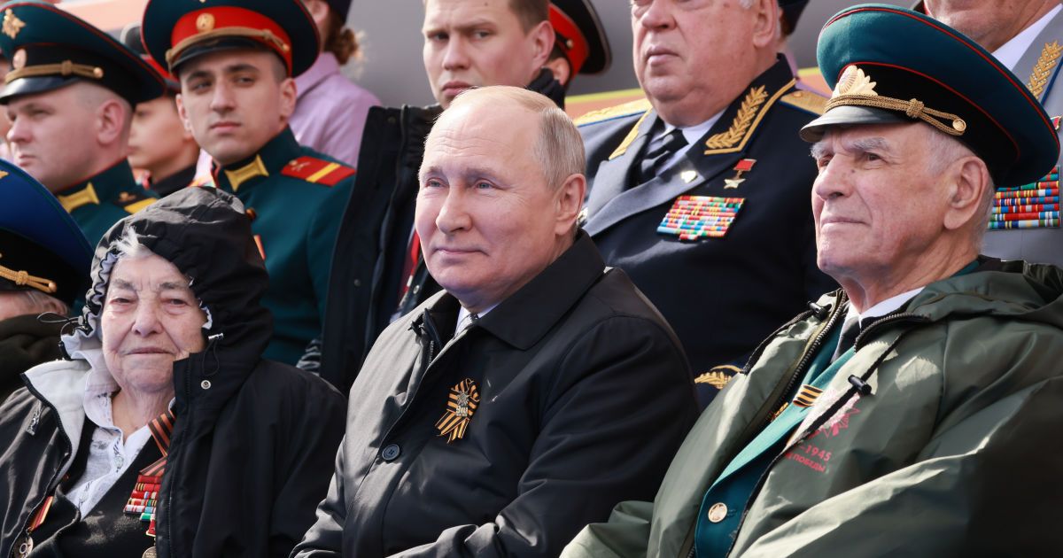 Фото до матеріалу: РФ закликала евакуацію дипломатів перед парадом: погрози ударами по Києву