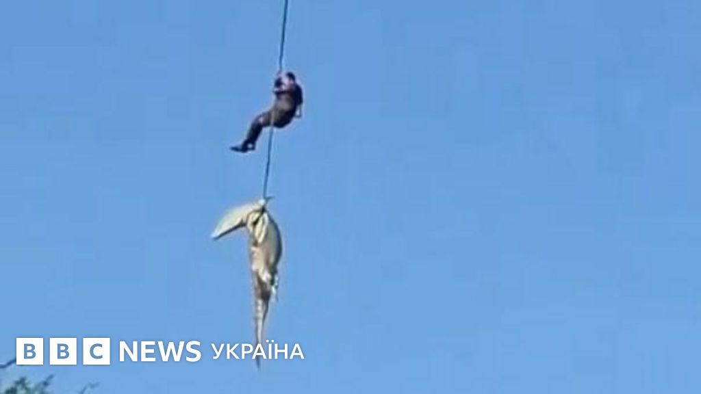 Фото до матеріалу: Поліція ПАР: крокодила з людинкою у череві вивезли з річки Коматі