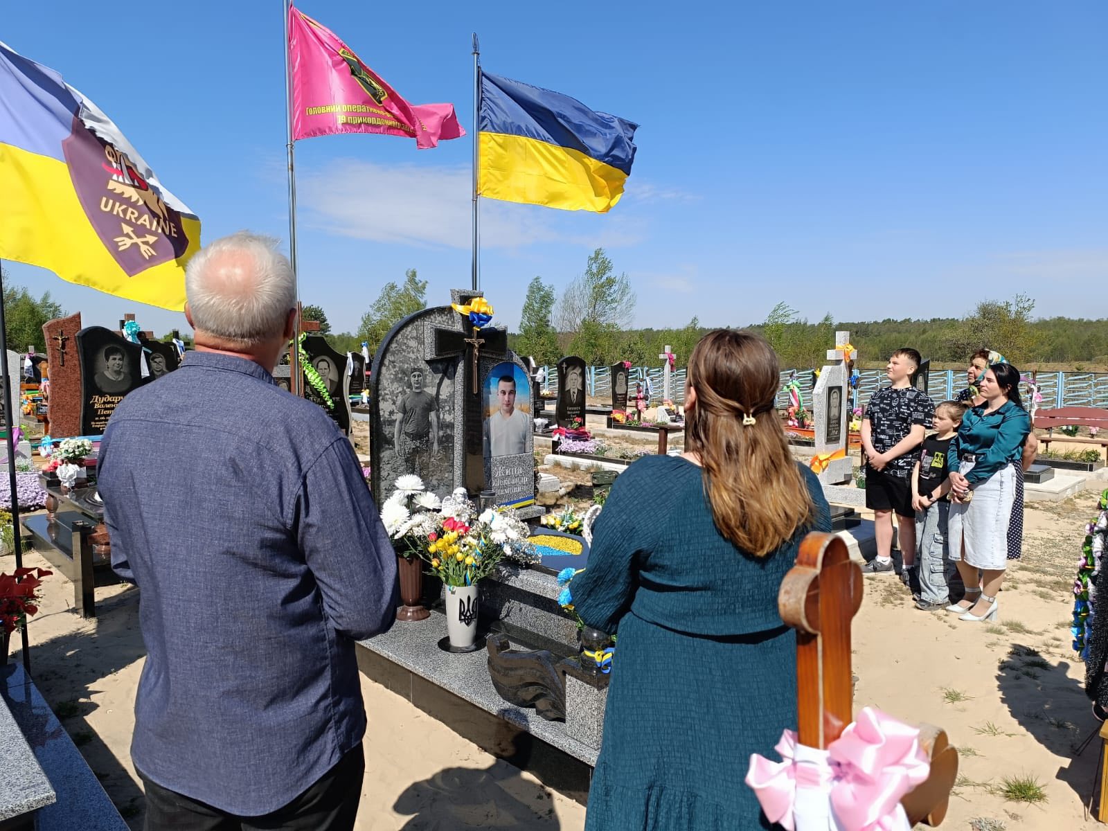 Фото до матеріалу: Треті роковини загибелі Олександра Жипи: вшанування пам'яті захисника з села Мельники