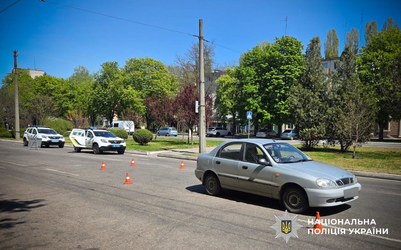 Фото до матеріалу: У Кременчуці автомобіль збив жінку на проспекті Свободи