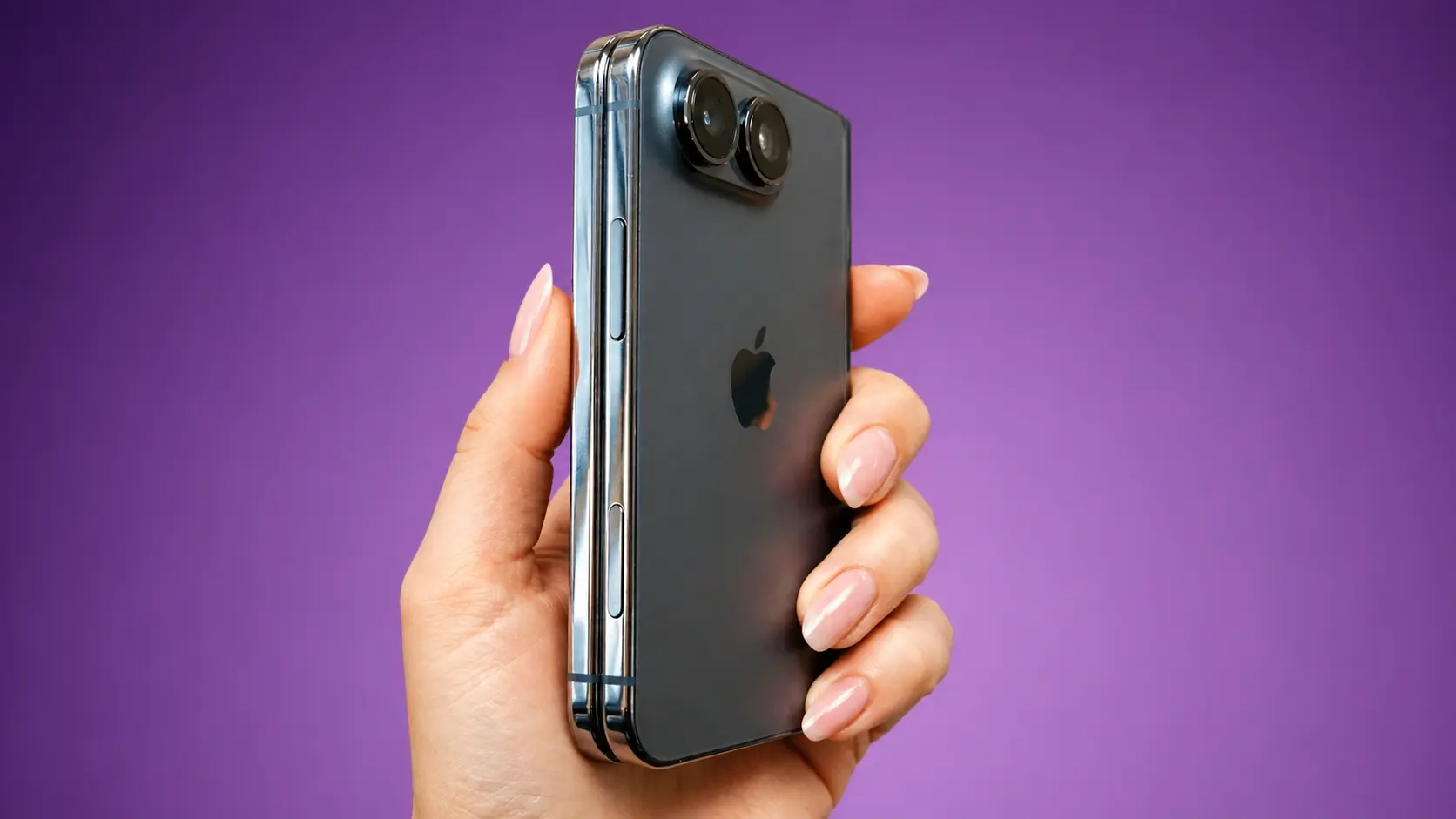 Фото до матеріалу: Apple змінила логіку смартфонів: виявляють дизайн нового iPhone Ultra та iPhone 18 Pro