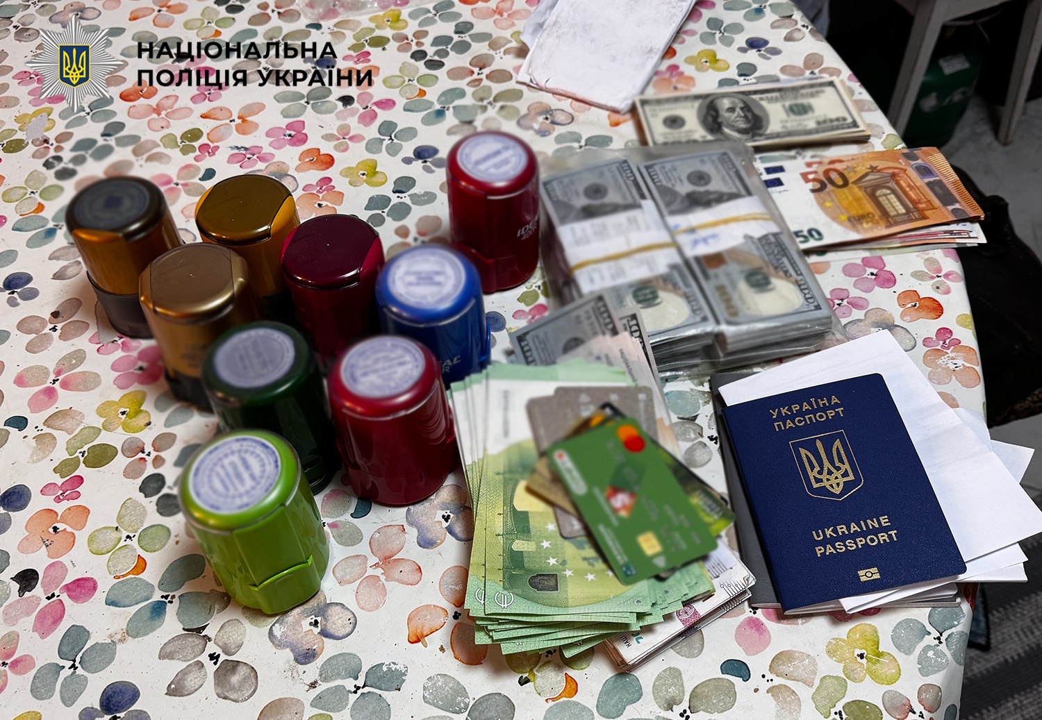 Фото до матеріалу: У Києві викрили схему незаконної легалізації іноземців через фіктивні компанії