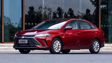 Фото до матеріалу: Mazda 2 Hybrid навчили слідкувати за станом водія: новини оновлення