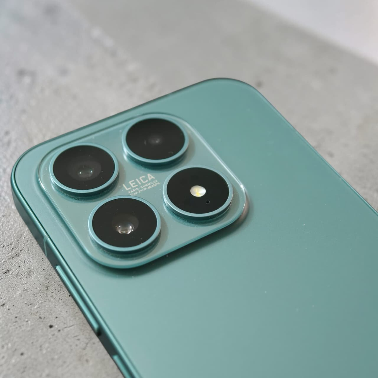Фото до матеріалу: Xiaomi 17 Max отримав сертифікат 3C: розкрито характеристики майбутнього флагмана