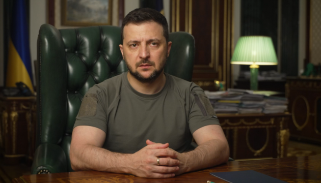 Фото до матеріалу: Україна і Норвегія домовились про спільне виробництво 155-мм снарядів - Президент