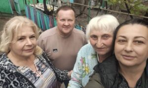 Фото до матеріалу: Ганяють по дорогах прифронтового Нікополя: волонтерка звернулася до поліції