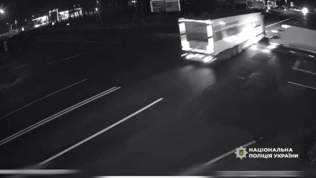Фото до матеріалу: ДТП на Волині: зіткнення двох вантажівок на перетині трас поблизу Оконська