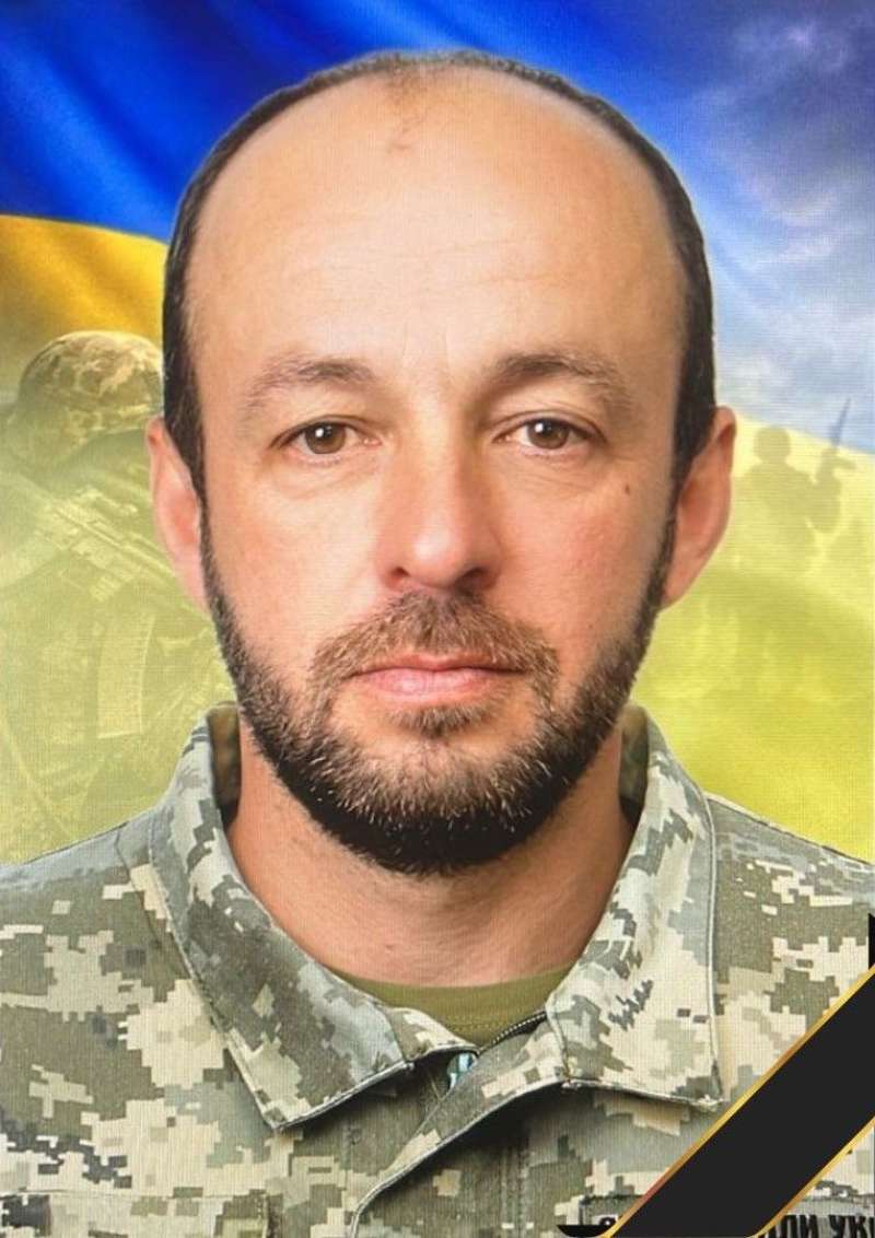 Фото до матеріалу: Бердичівщина попрощалася з Героєм Віктором Кухаром: повернення через два роки невідомості