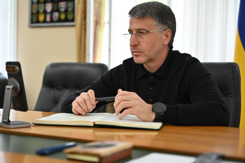 Фото до матеріалу: Мирослав Білецький провів телефонну розмову з консулом Румунії в Солотвино