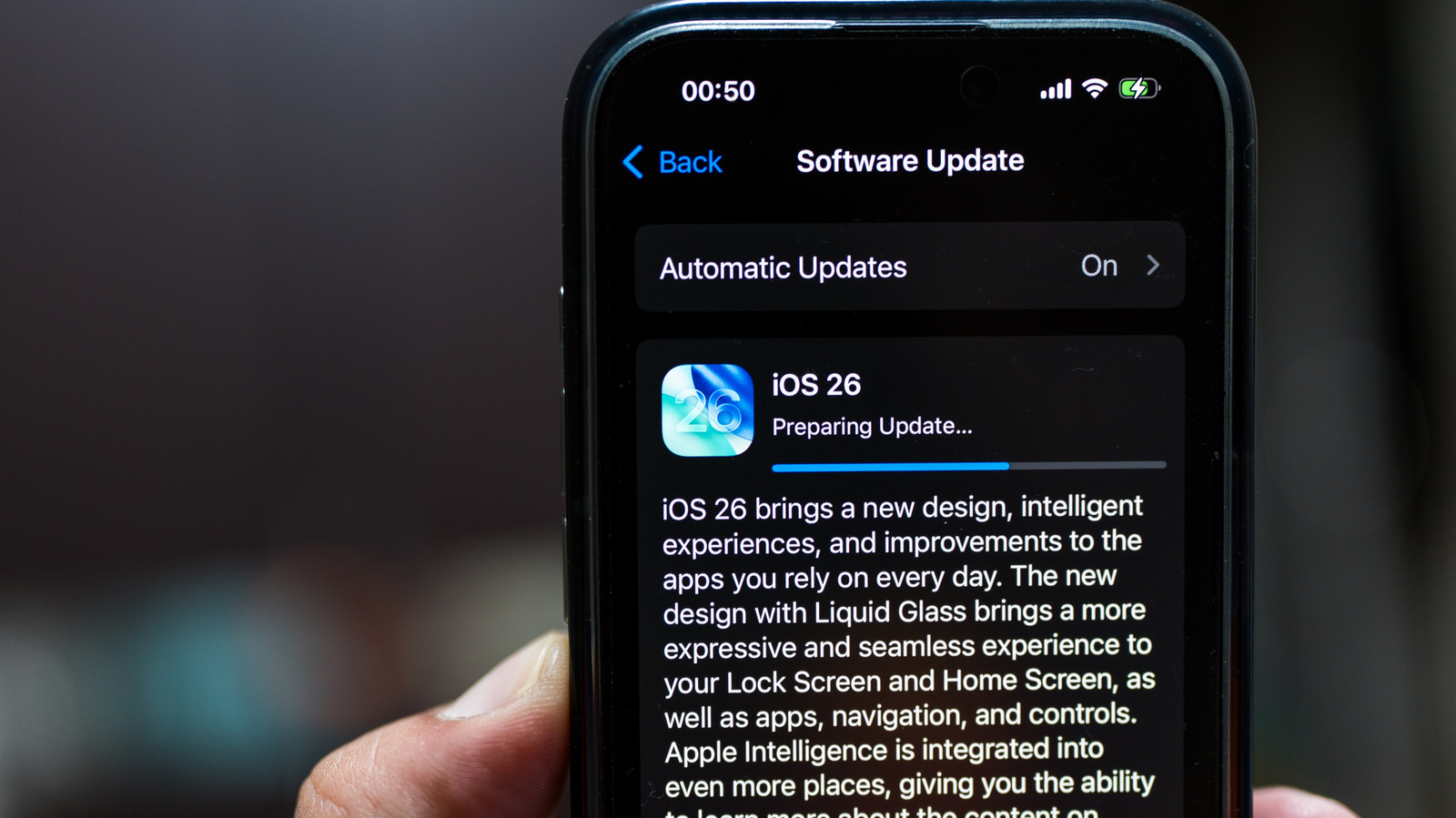 Фото до матеріалу: Чому ігнорування оновлень iOS загрожує безпеці вашого iPhone