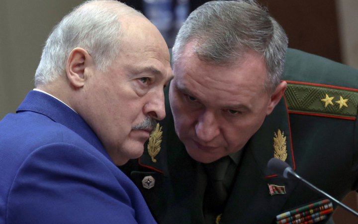 Фото до матеріалу: Білорусь перестала випускати за кордон росіян-призовників