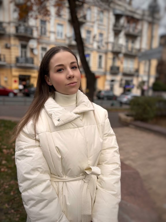 Фото до матеріалу: Київський час: готівкові каси в метро закрили, а ресторани масово зачиняються