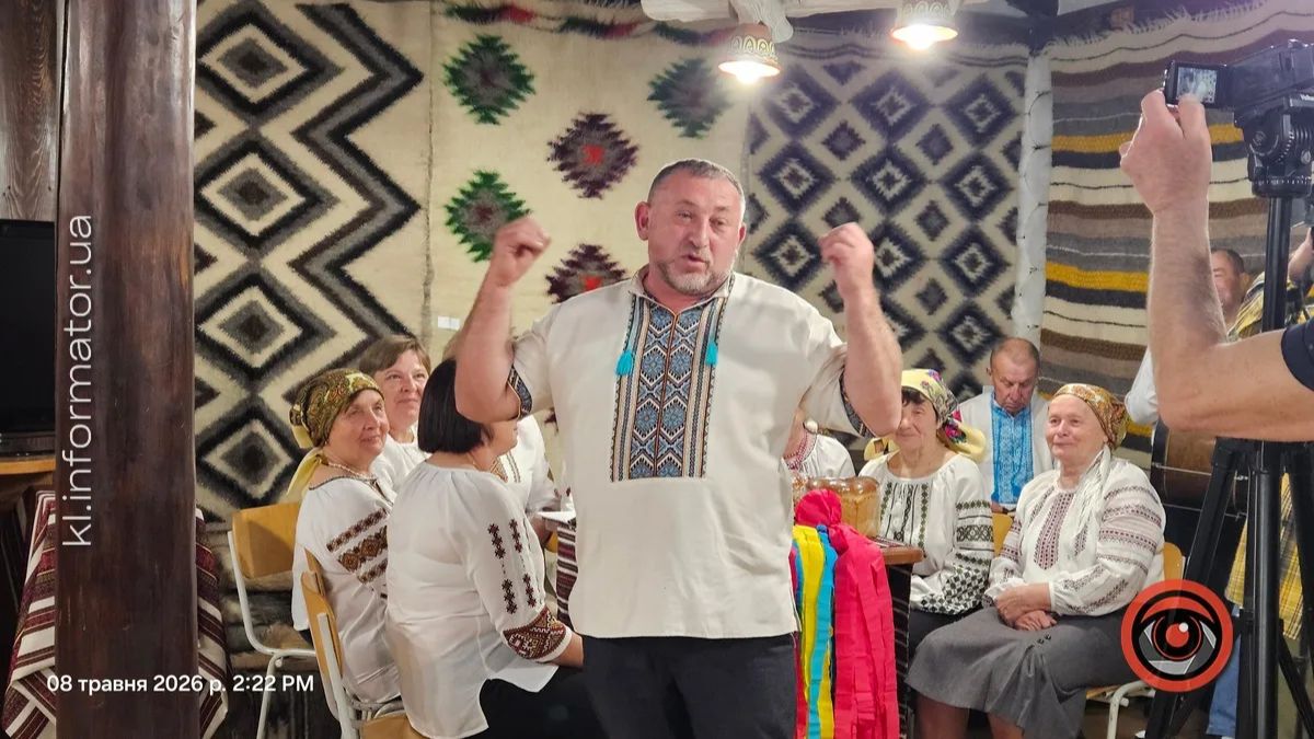 Фото до матеріалу: Коломийщина презентувала книгу про весільні звичаї трьох прикарпатських сіл