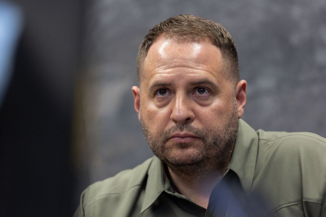 Фото до матеріалу: Андрію Єрмаку загрожує підозра за легалізацію 460 мільйонів гривень