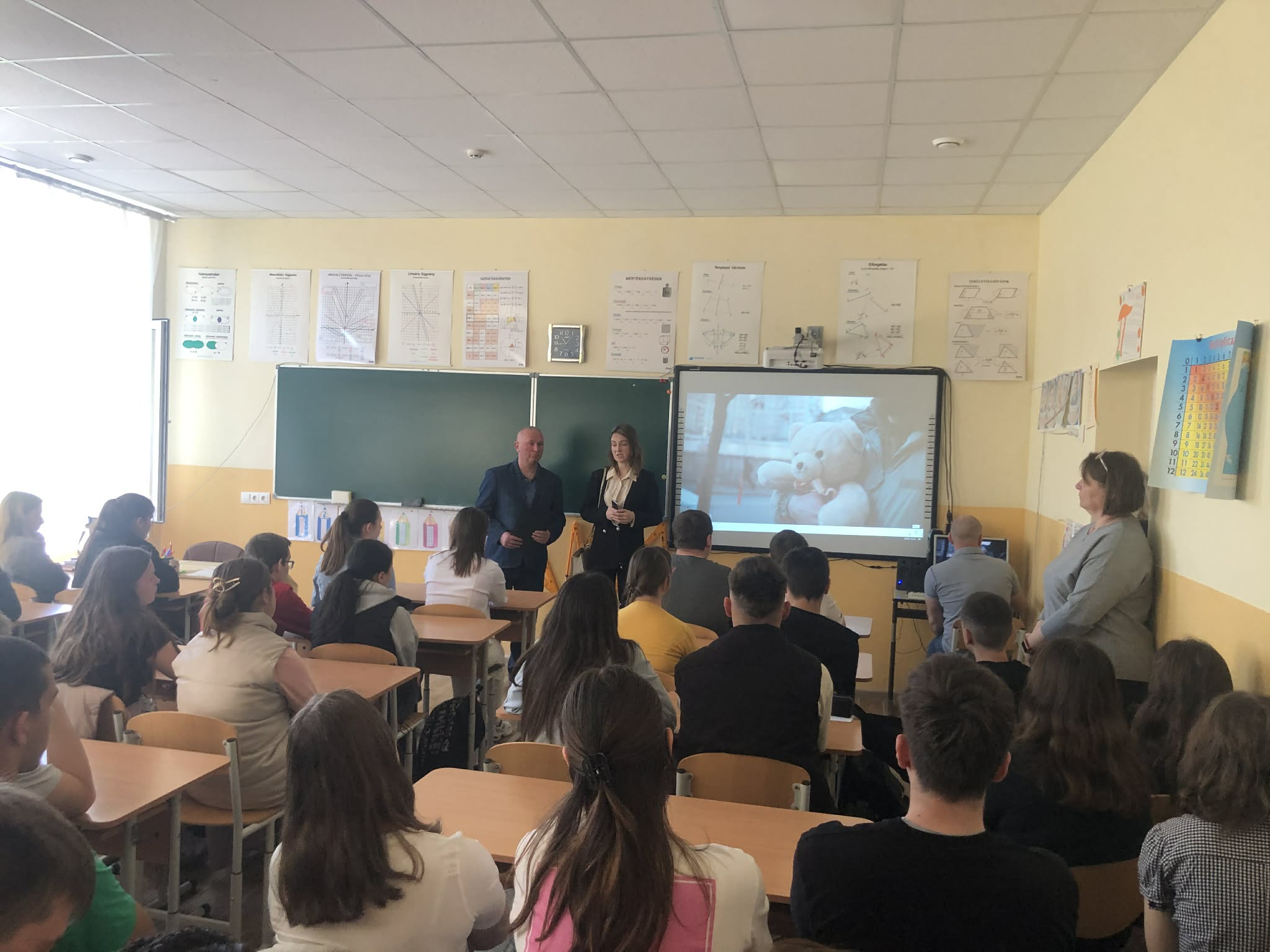 Фото до матеріалу: У Косонях обговорили захист молоді від вербування та антитерористичну безпеку