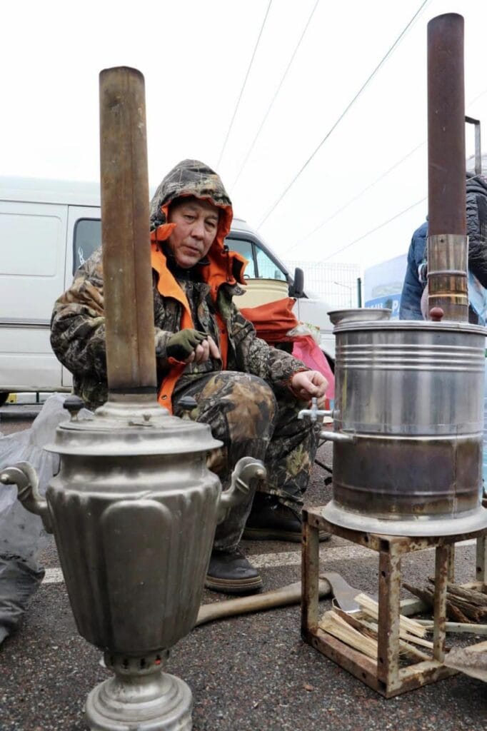 Фото до матеріалу: У Києві відкрилася казахська «Юрта незламності»: що там можна зробити