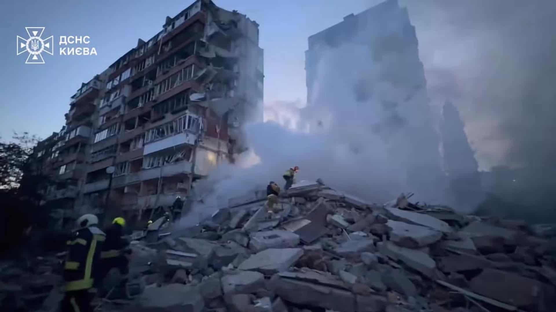 Фото до матеріалу: Атака на Київ 14 травня: обвалився будинок, 10 врятовано