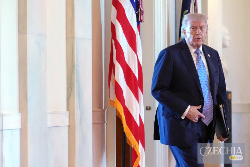 Фото до матеріалу: Трамп звинуватив Папу Римського у загрозах католикам: напруга між Вашингтоном і Ватиканом зростає