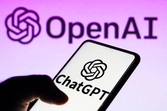 Фото до матеріалу: В США чоловіка звинуватили у замаху на керівника OpenAI після нападу з коктейлем Молотова
