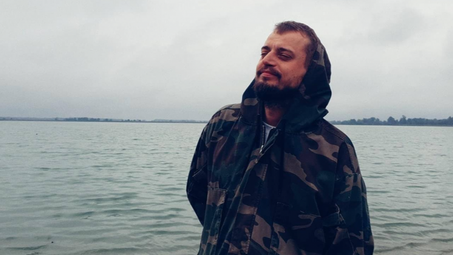 Фото до матеріалу: 3 травня: луцький музикант Юрій Кльоц та головні свята дня