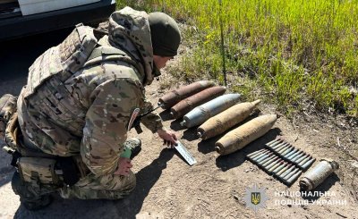 Фото до матеріалу: У Баштанському районі поліцейські знищили мінометні міни та авіаракету у підвалі