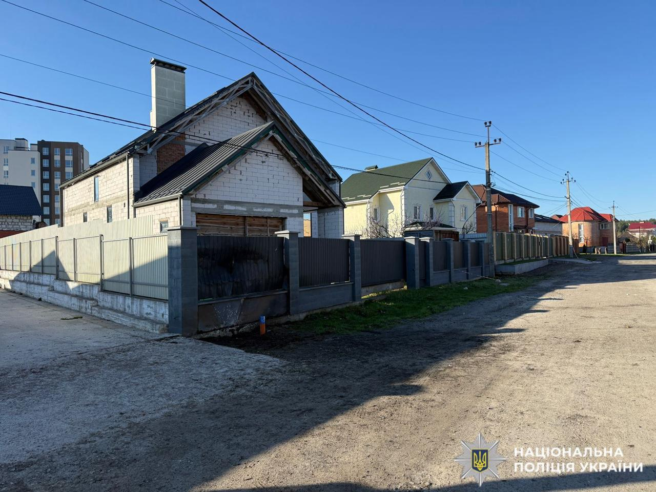 Фото до матеріалу: Вибух у Броварах: поліцейські затримали двох юнаків за підозрою в теракті