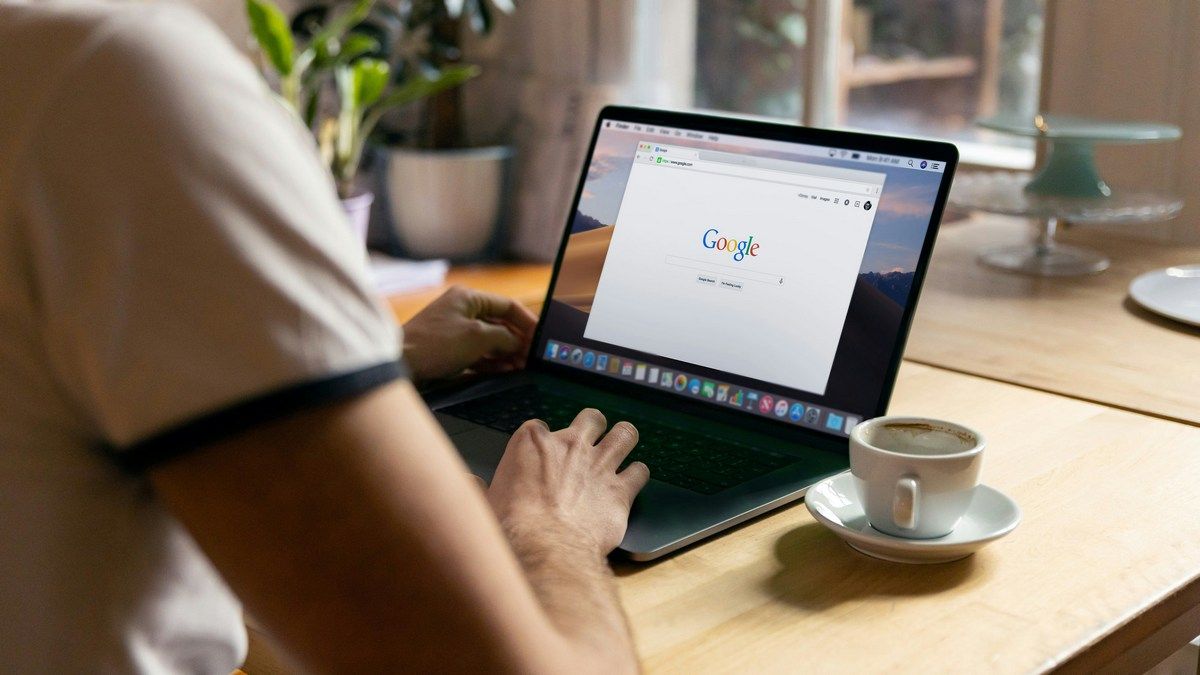 Фото до матеріалу: Chrome без згоди завантажує 4 ГБ: користувачі втрачають місце на диску через ШІ