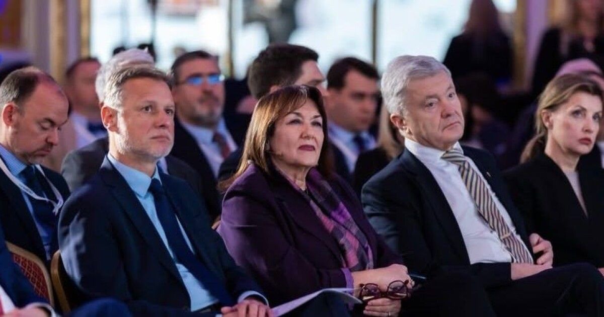 Фото до матеріалу: Порошенко у Загребі попередив Європу: слабкість — це загроза війни з Росією