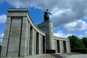 Фото до матеріалу: Міністр закордонних справ Ірану Аббас Арагчі вирушає до Китаю на переговори