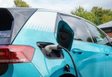 Фото до матеріалу: Mercedes SL змінює вектор: від спорту до розкоші у 2027 році