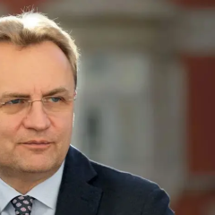 Фото до матеріалу: У Львові народили природну трійню: історія Наталії Кукурудзи