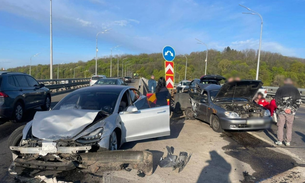 Фото до матеріалу: Пуща-Водиця вимагає термінового порятунку: активісти висунули ультиматум владі