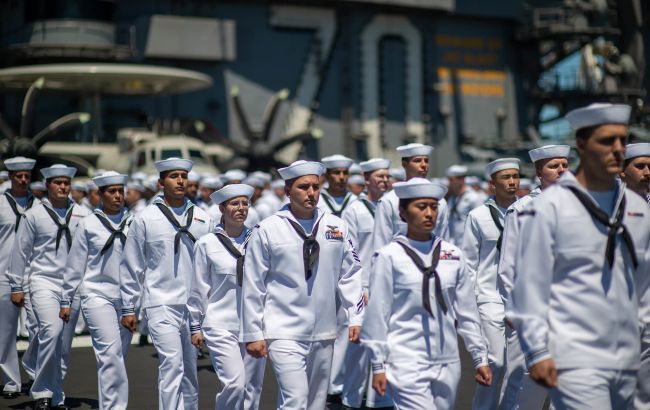 Фото до матеріалу: США запускають операцію «Свобода» в Ормузькій протоці: 15 тисяч військових та 100 літаків