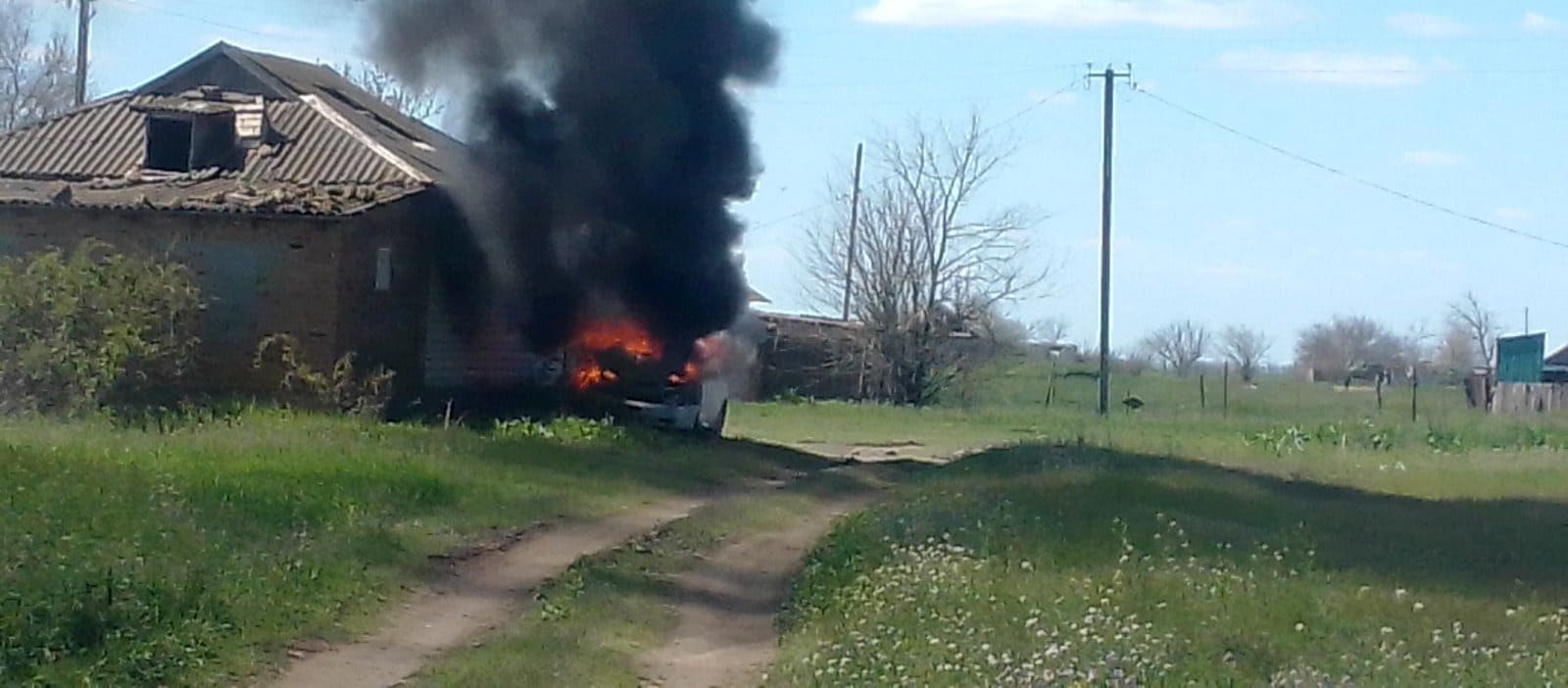 Фото до матеріалу: Ворог обстріляв вісім громад Бериславщини: пошкоджено житлові будинки, жертв немає