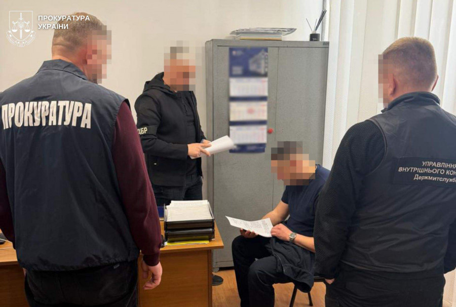 Фото до матеріалу: Митного інспектора Львівщини затримали за пропуск контрабанди на 7 млн грн