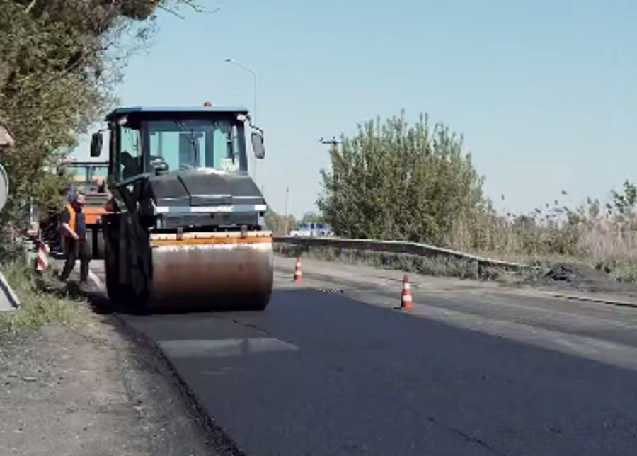 Фото до матеріалу: В Обухівському районі відновлюють дорогу через Ходосівку