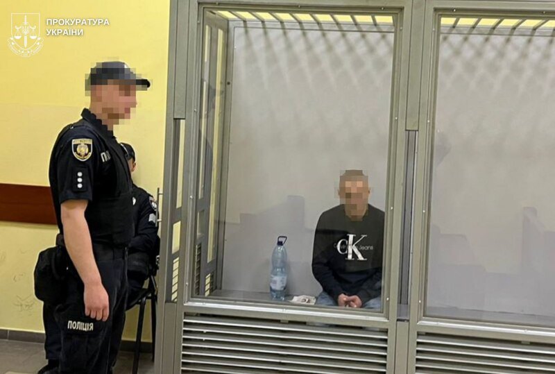 Фото до матеріалу: Чоловіка, який погрожував ножем 13-річній дівчині, взяли під варту у Львові