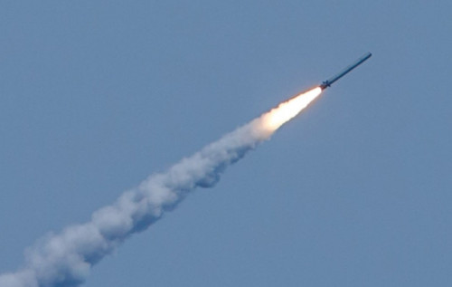 Фото до матеріалу: РФ розпочала комбінований тривалий повітряний удар по критичних об'єктах в Україні