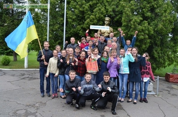 Фото до матеріалу: Школярі Львівщини змагалися в Кінологічному навчальному центрі за звання кращих захисників