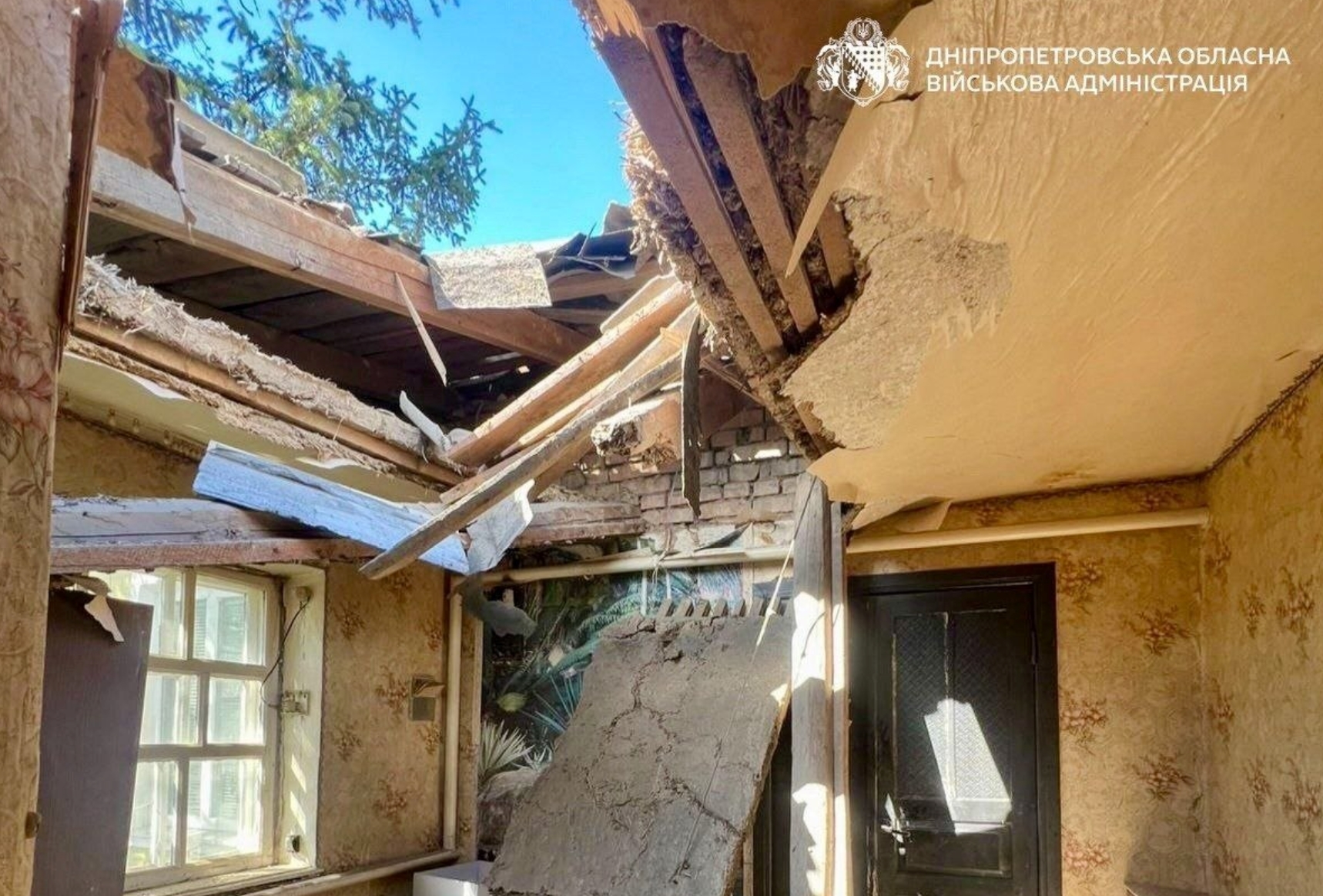 Фото до матеріалу: 7 квітня: майже 60 атак по Дніпропетровщині, трагедія в Нікополі