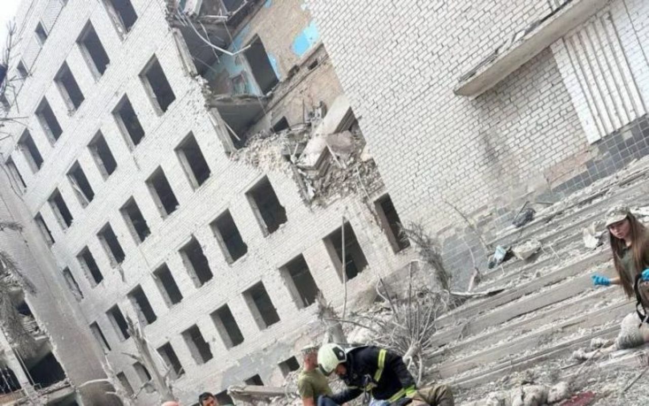 Фото до матеріалу: Собянін фіксував атаки дронів у Москві вночі 8 травня
