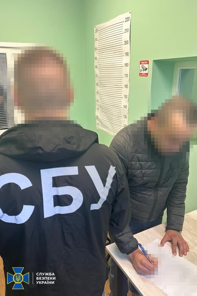 Фото до матеріалу: У Черкасах затримали риелтора за схему ухилення від мобілізації за 16 тисяч доларів